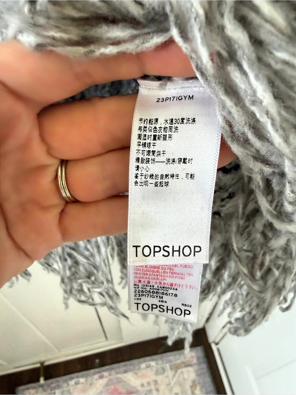 Topshop Knit Fringe Poncho Cape Gray Small - Picture 4 of 6